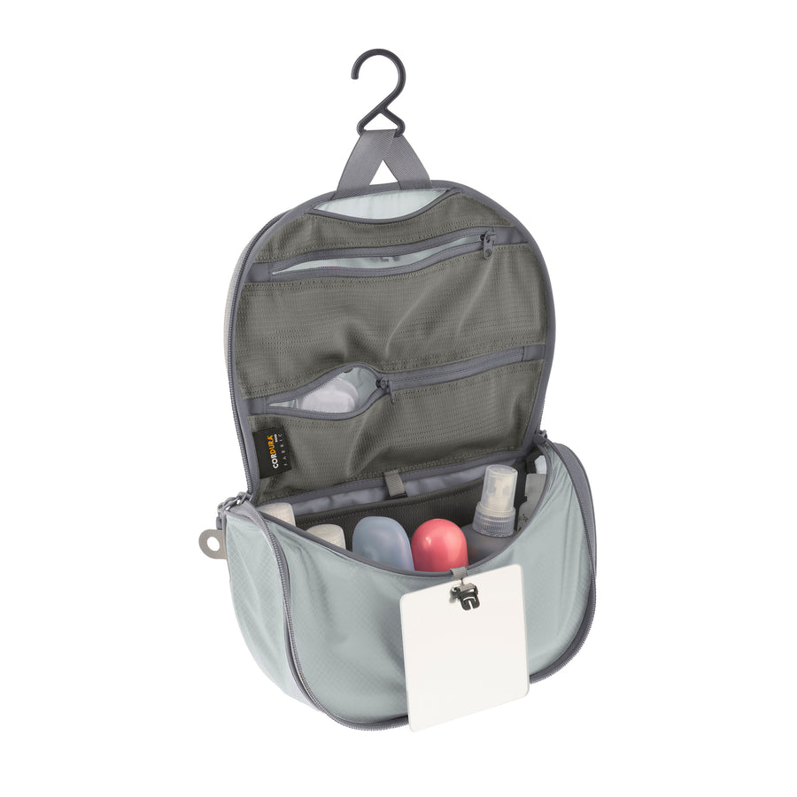 S / High Rise Grey || Hanging Toiletry Bag