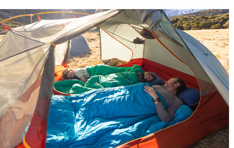 Description || Venture Women's Synthetic Sleeping Bag